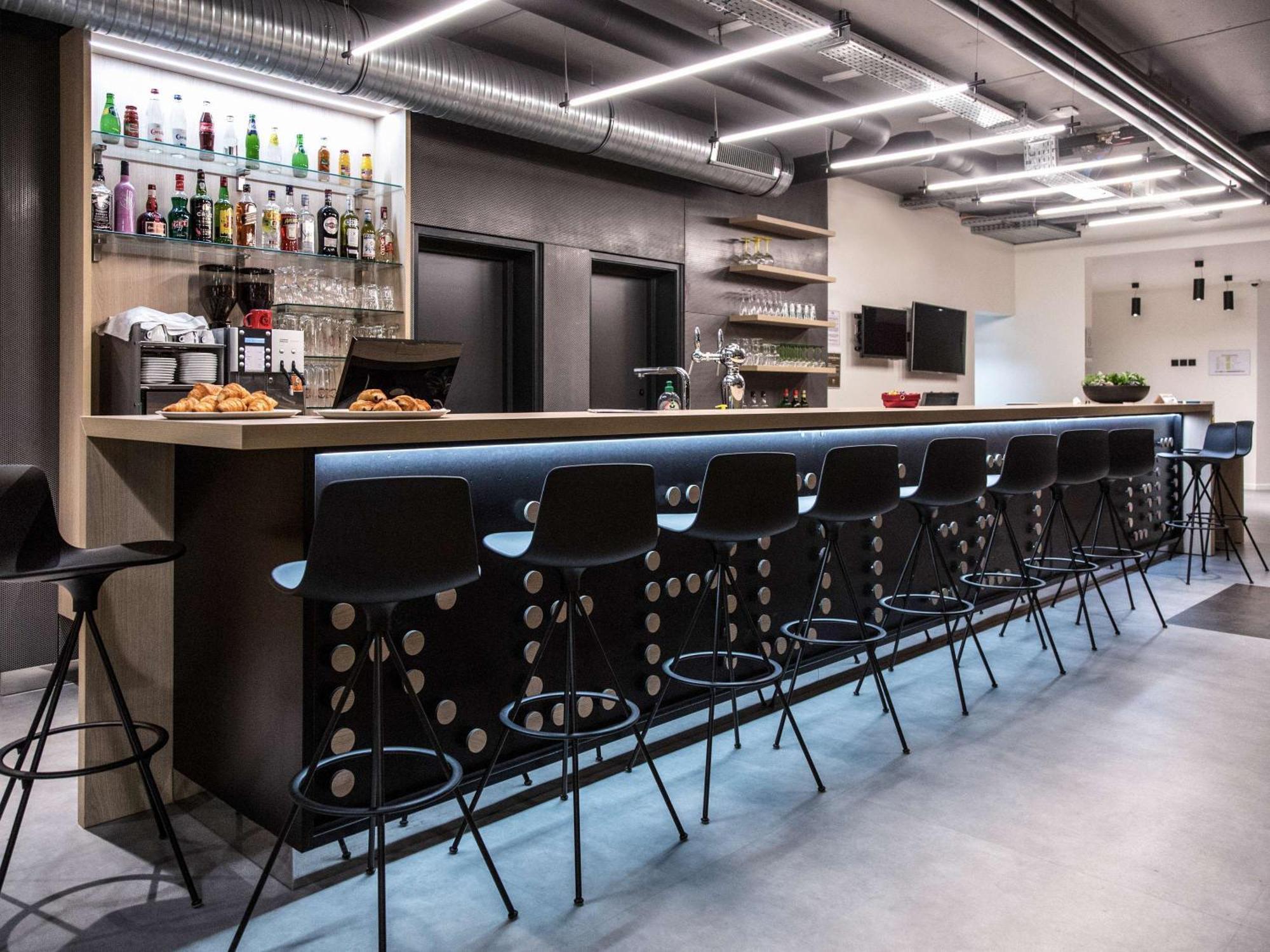 Ibis Styles Bale-Mulhouse Aeroport Hotel Blotzheim Exterior photo