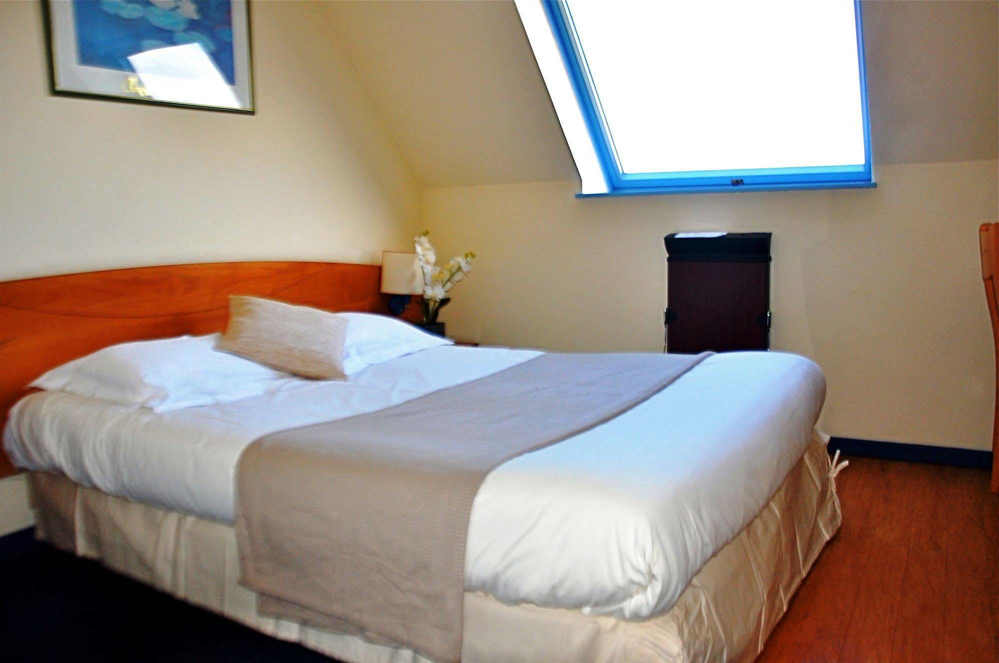 Ibis Styles Bale-Mulhouse Aeroport Hotel Blotzheim Exterior photo